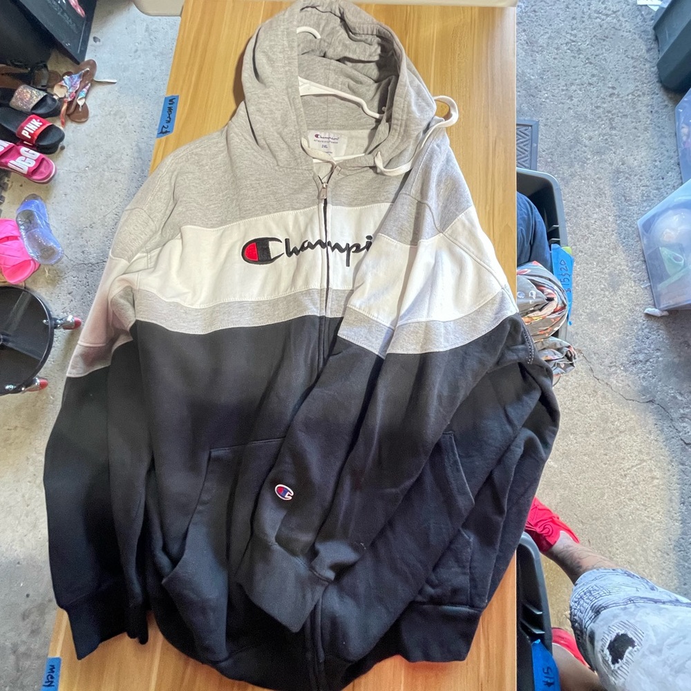 Champion long sleeve zip up sweater 4xl